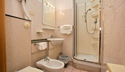 Family Room, 2 Bedrooms