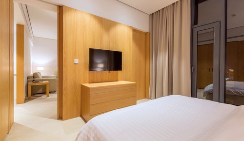 Standard Suite, 1 King Bed