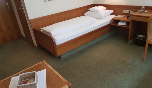 Single Room, Balcony