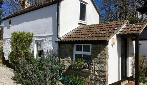 Traditional Cottage, 1 King Bed, Lake View