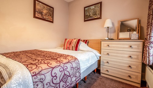 Double Room, Ensuite (Small)