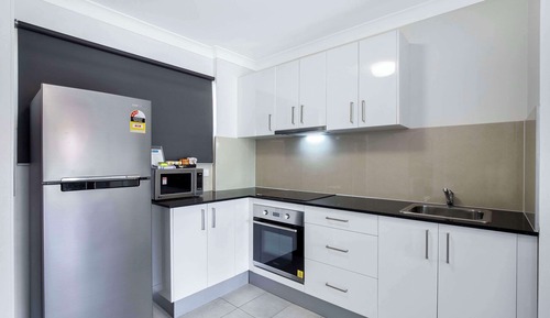 Room, 1 King Bed (Kitchen Facilities)