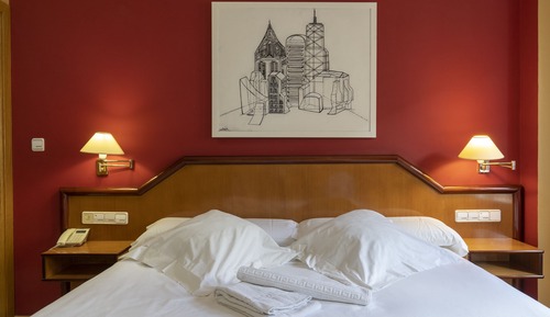 Double Room, 1 Queen Bed