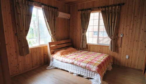 Deluxe Room (A)