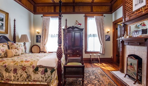 The Iris Junior Luxury Suite