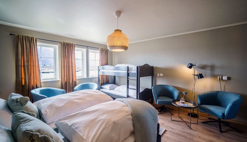 Familiy Room with Seaview