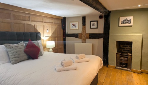 Deluxe Double or Twin Room, 1 King Bed