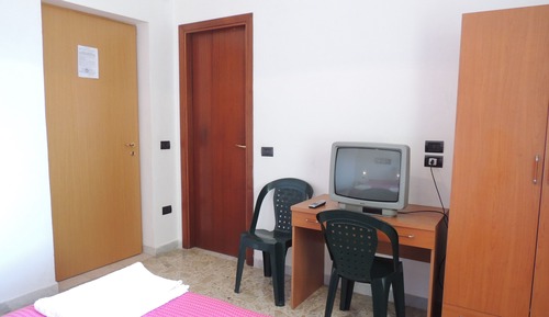 Double or Twin Room, Sea View (7)