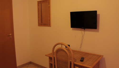 Double or Twin Room, Hill View (10)