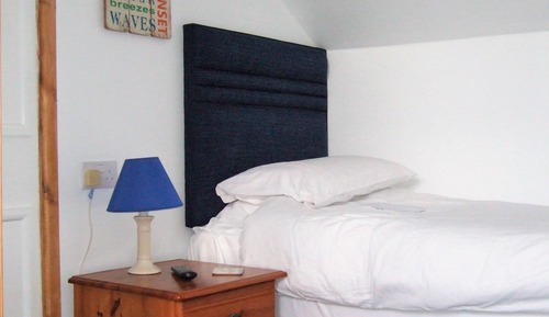 Single Room (Single Room With Shower)