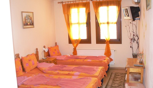 Basic Triple Room