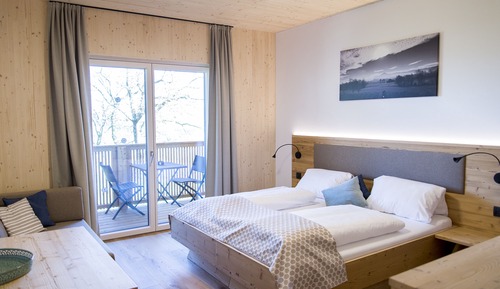 Deluxe Double Room, Balcony, Garden View
