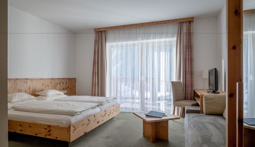 Superior Double Room (Landzimmer Koenigswiese)