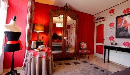 Premium Double Room, 1 Queen Bed (Yseult)