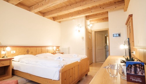 DOUBLE ROOM WITHOUT BALCONY