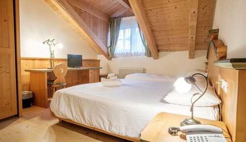 TRIPLE ROOM WITHOUT BALCONY