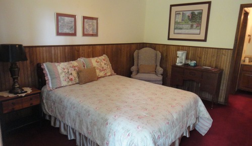 Room, Hot Tub (8)