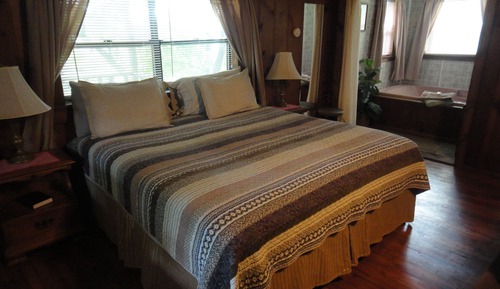 Cabin (4)