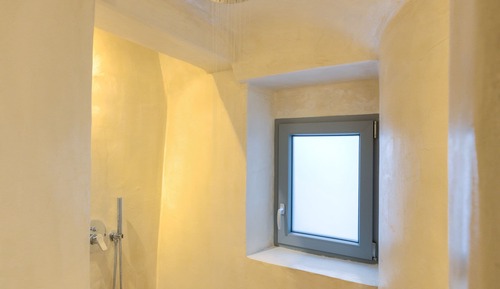 Oceanida Cave Suite with Hot Tub