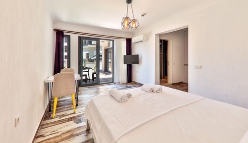 Comfort Studio, Garden Area