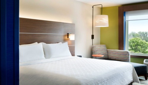 Standard Room, 1 King Bed, Accessible (Communications, Mobil, Roll In Shower)