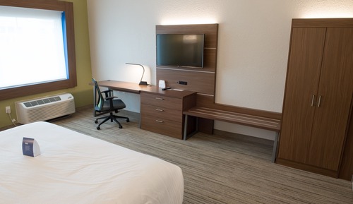Suite, 2 Queen Beds, Accessible (Communications)