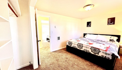 Business Condo, Multiple Bedrooms