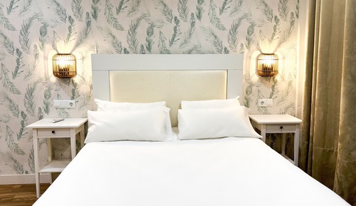 Comfort Quadruple Room, 2 Bedrooms (cama de matrimonio y dos individuales)