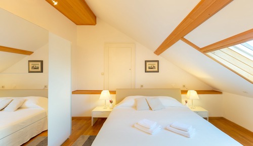 Traditional House, Terrace (3 Bedrooms)