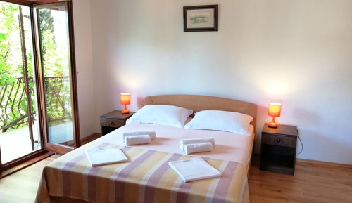 Apartment (A2)