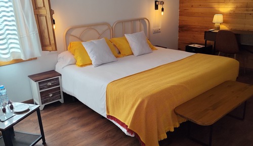 Double Room, 1 King Bed, Garden View