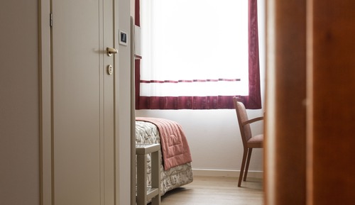 Classic Single Room