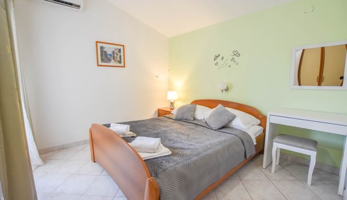 Apartment (A1)