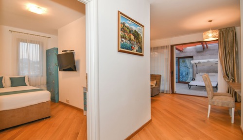 Deluxe Apartment, 2 Bedrooms, Jetted Tub, Sea View