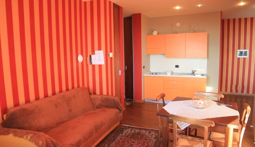 Family Suite, 1 Bedroom, Balcony, Valley View