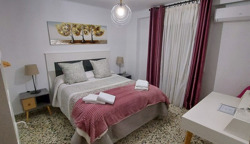 Comfort House, 4 Bedrooms, Mountain View