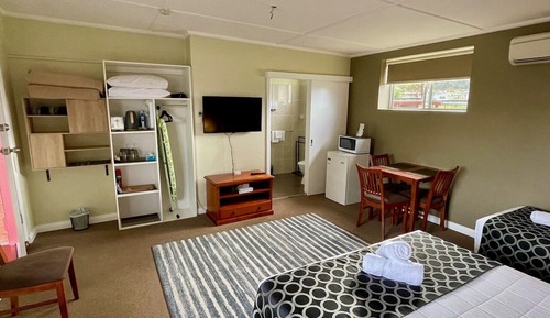 Family Room Sleeps 4