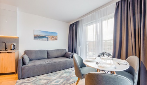 Apartment (5/21a)