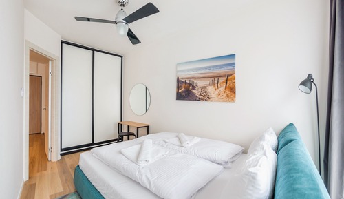 Apartment (5/10)