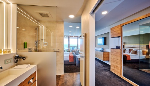 See Suite
