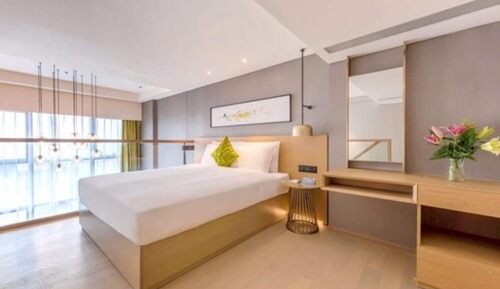 Signature Suite