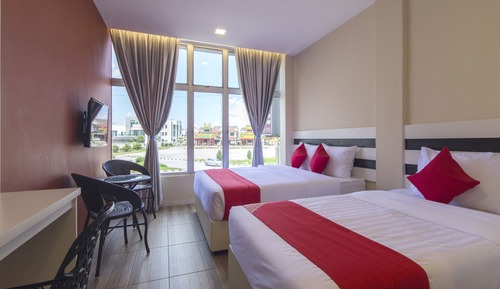 Deluxe Triple Room