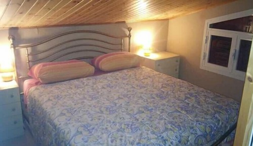 Double Room, Shared Bathroom (n° 2)
