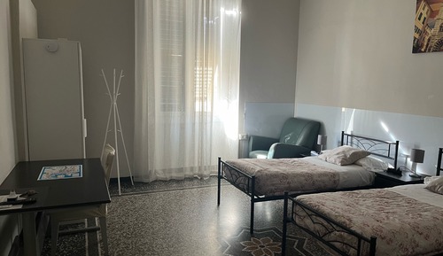 Basic Triple Room, Shared Bathroom