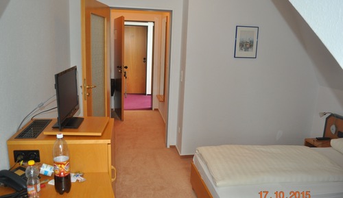 Basic Single Room, 1 Twin Bed, Non Smoking
