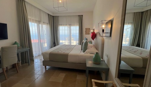 Junior Suite, 1 Bedroom, Non Smoking, Sea View