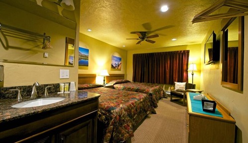 Basic Double Room, 2 Queen Beds, Non Smoking