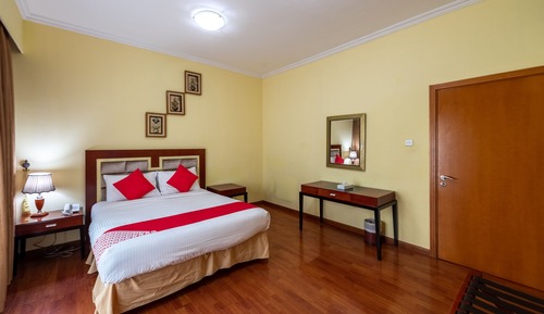 One Bedroom Apartment, King Bed