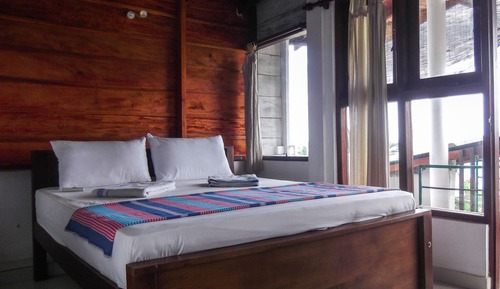 Romantic Double Room, 1 Queen Bed, Sea View, Beachside