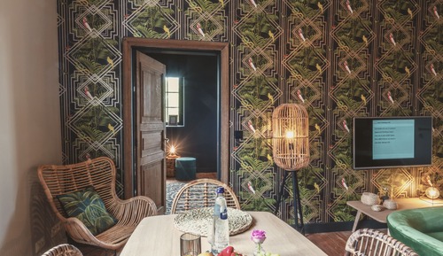 Standard Suite (Bohemian)